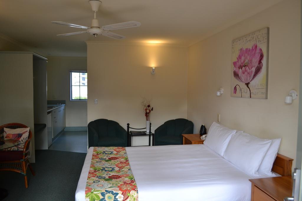 Colonial Lodge Motel Lago Lago Taupo Exterior foto
