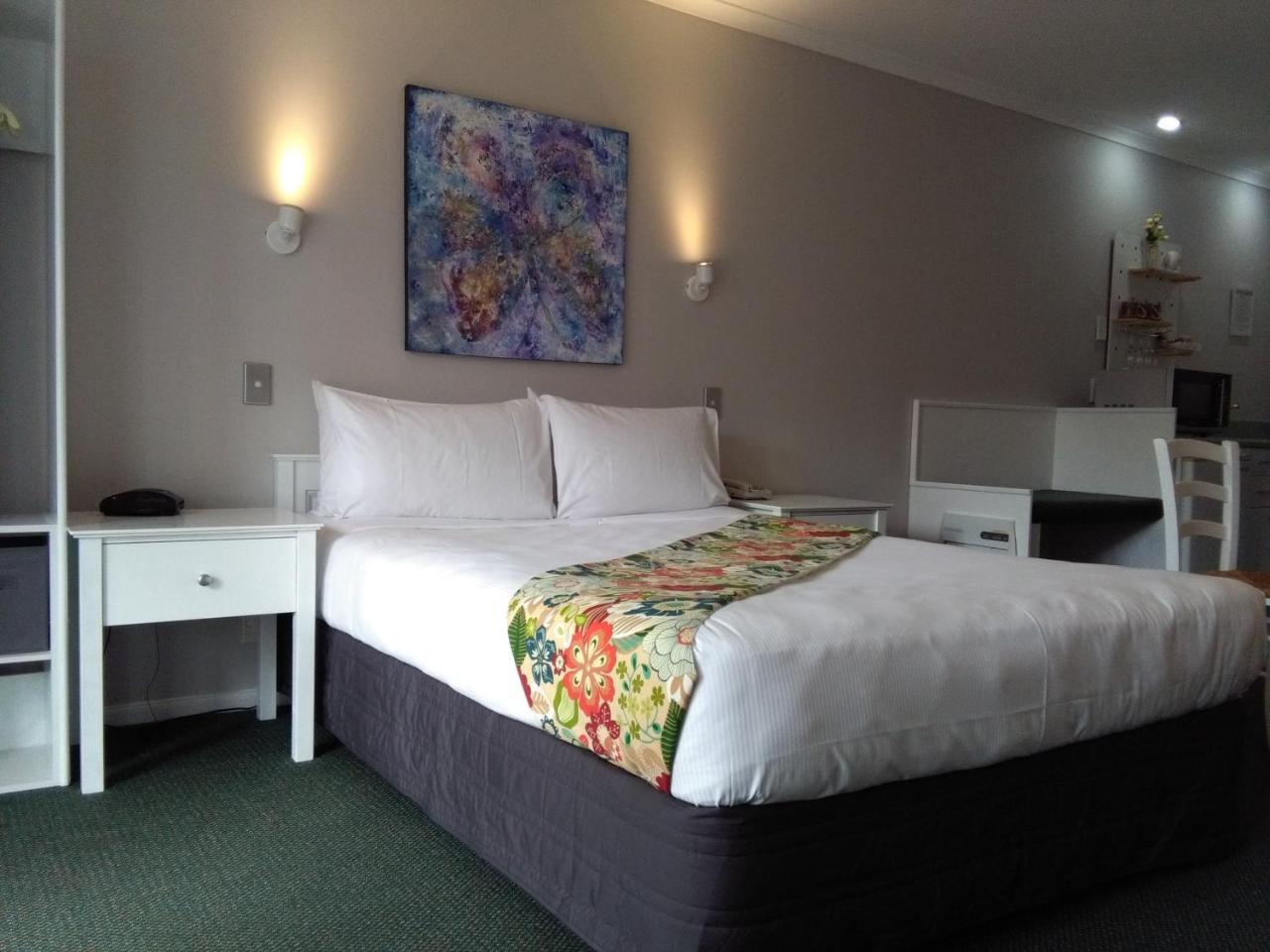Colonial Lodge Motel Lago Lago Taupo Exterior foto