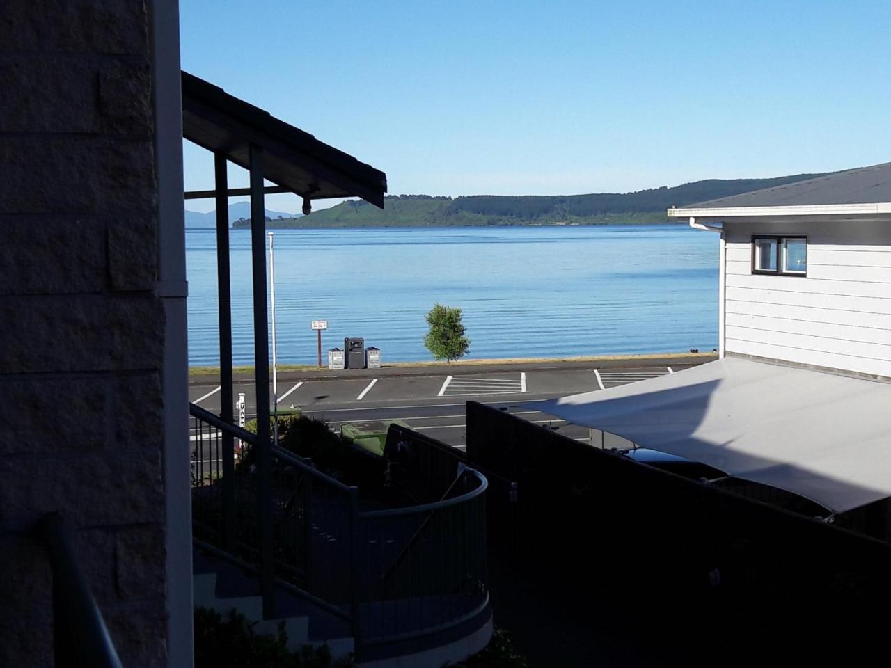 Colonial Lodge Motel Lago Lago Taupo Exterior foto